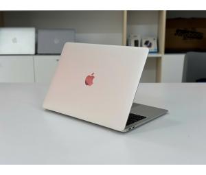 MacBook Air 13 inch M1 / Ram 8GB / SSD 256GB / 13.3